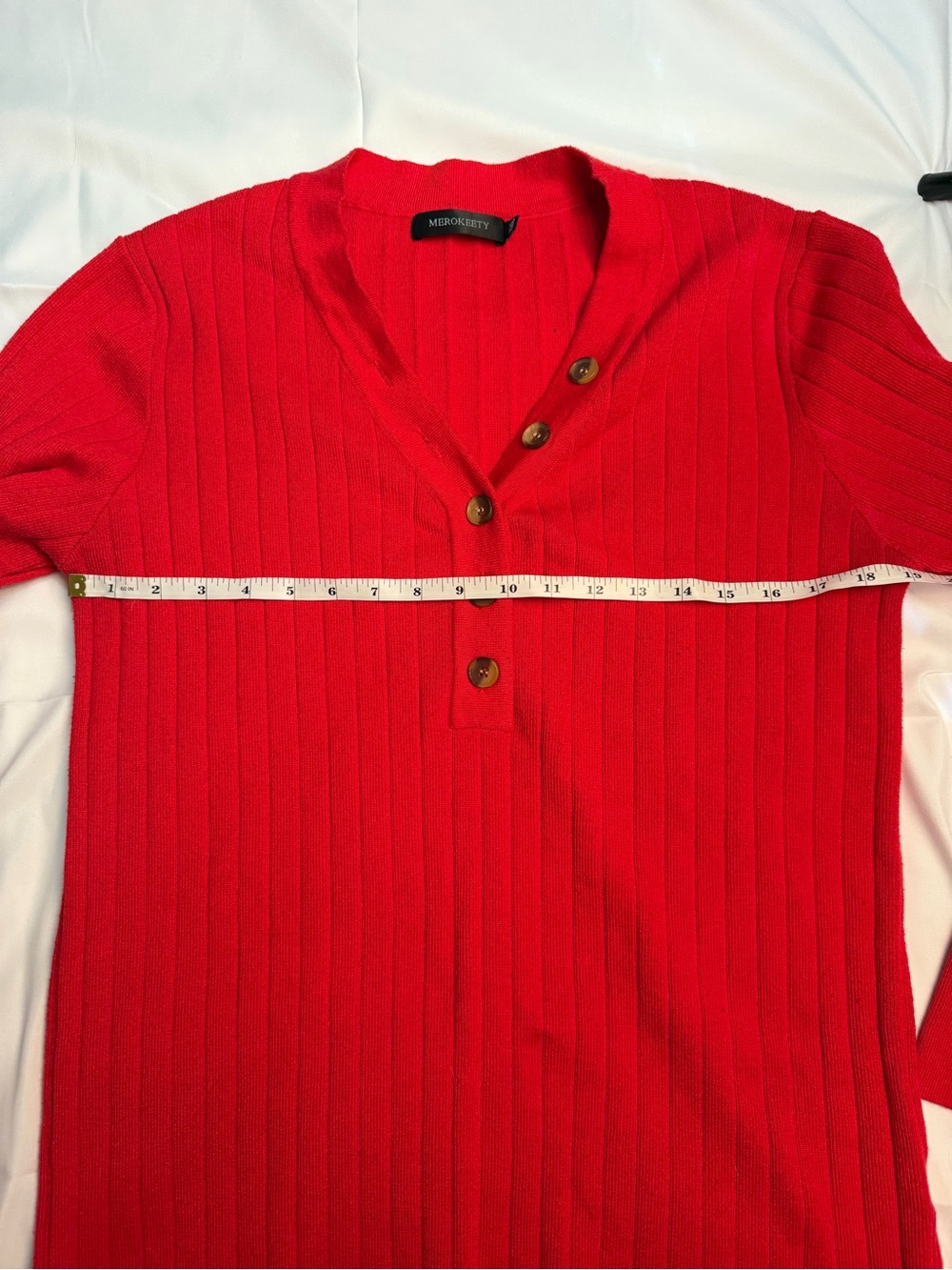 Merokeety Red Ribbed Button-Accent V-Neck Sweater - Picture 6 of 6
